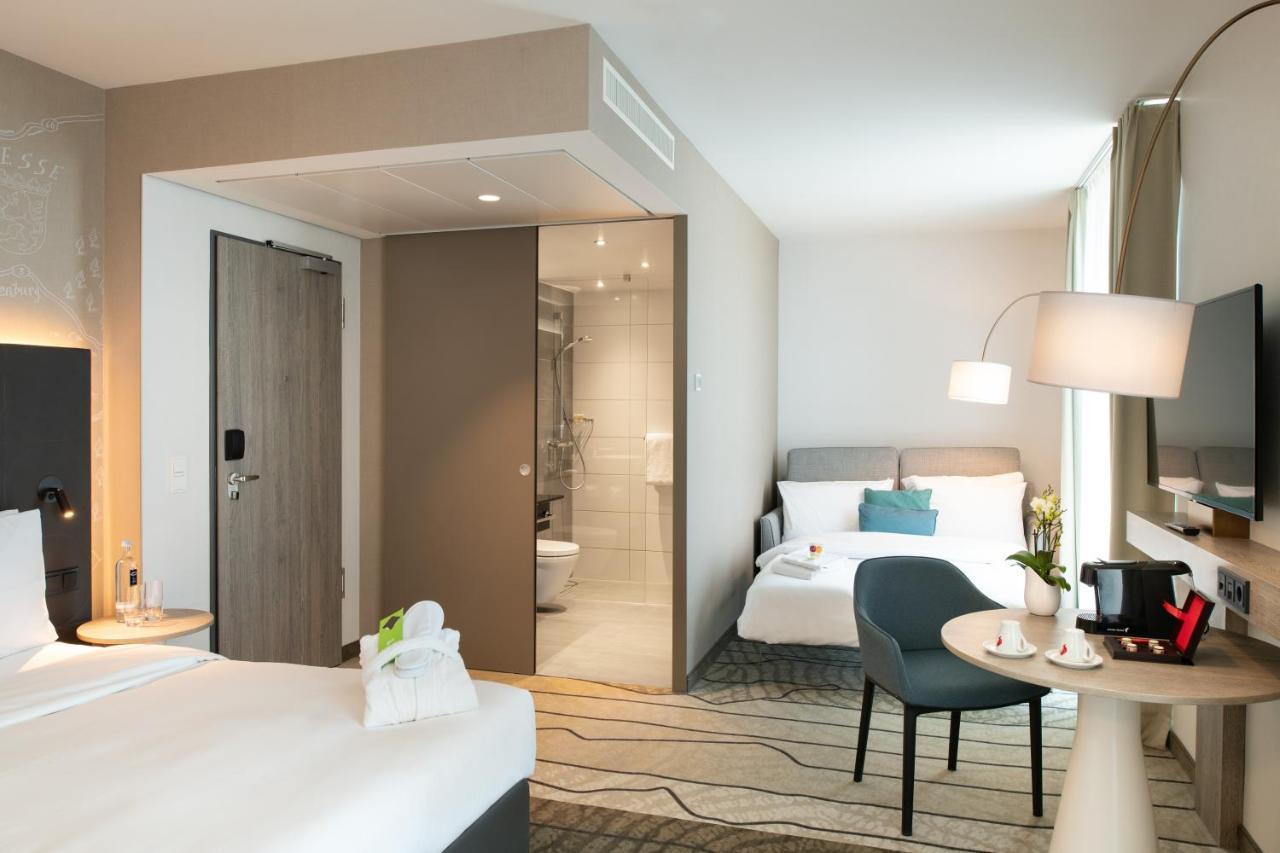 Hyatt Place Frankfurt Airport 4*