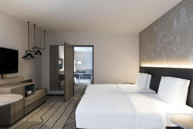 Hyatt Place Frankfurt Airport Отель