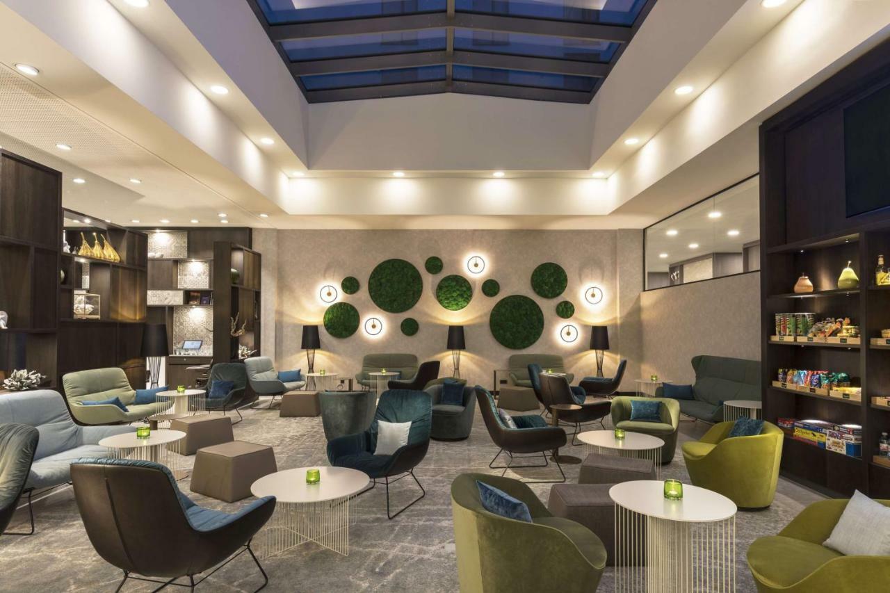 Отель Hyatt Place Frankfurt Airport
